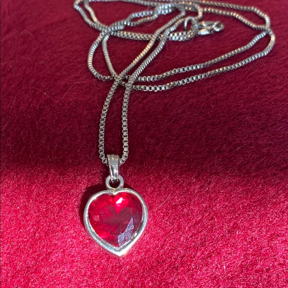 Silver heart necklace